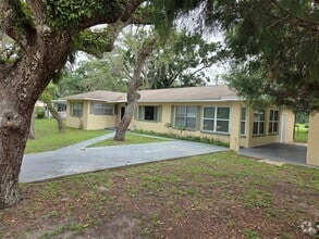 Building Photo - 39445 FL-575