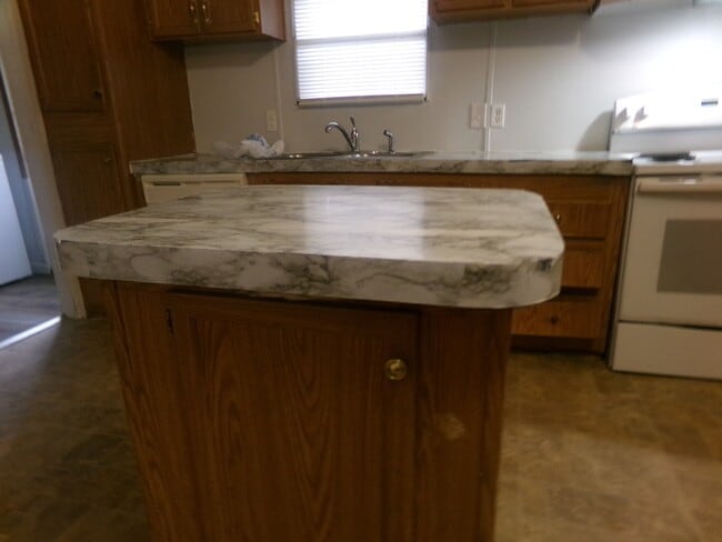 Building Photo - 806 Hwy 57