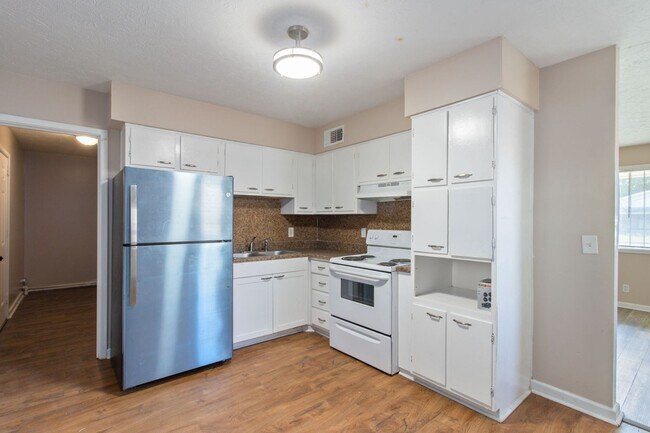 Foto del edificio - Total Electric! 3BR/1BA