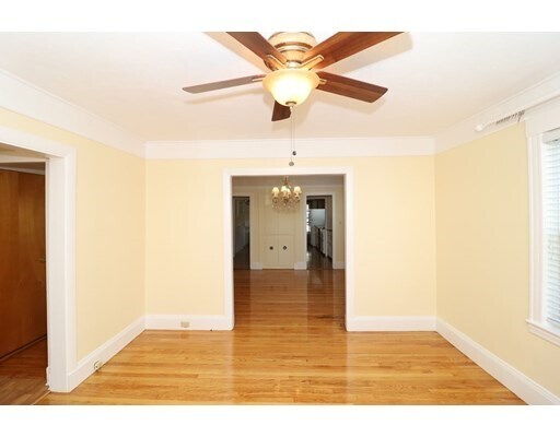 Building Photo - 360 Walden St