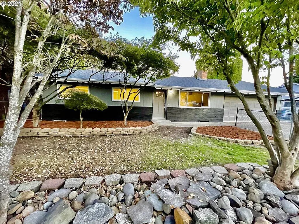 Foto principal - 7709 NE 126th Ave