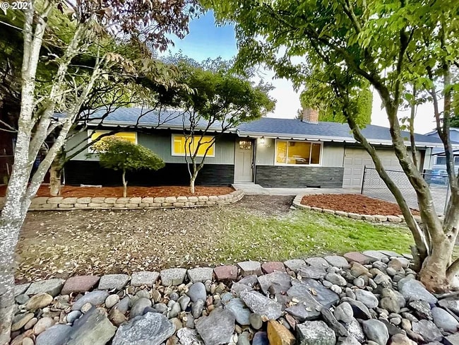 Building Photo - 7709 NE 126th Ave