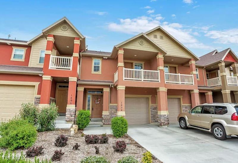 Primary Photo - 3 br, 2.5 bath Townhome - 1494 N Venetian Way