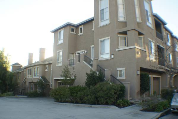 Primary Photo - 458 Marble Arch Ave