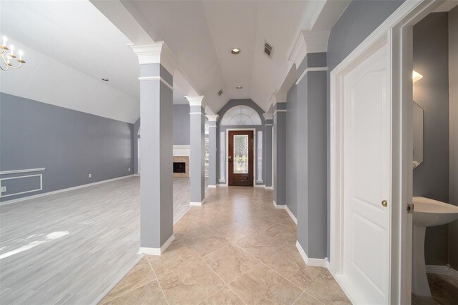 Foto del edificio - 4102 Magnolia Ln