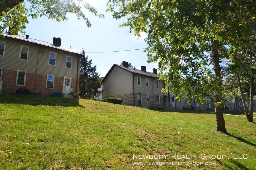 Building Photo - Barberry Court
