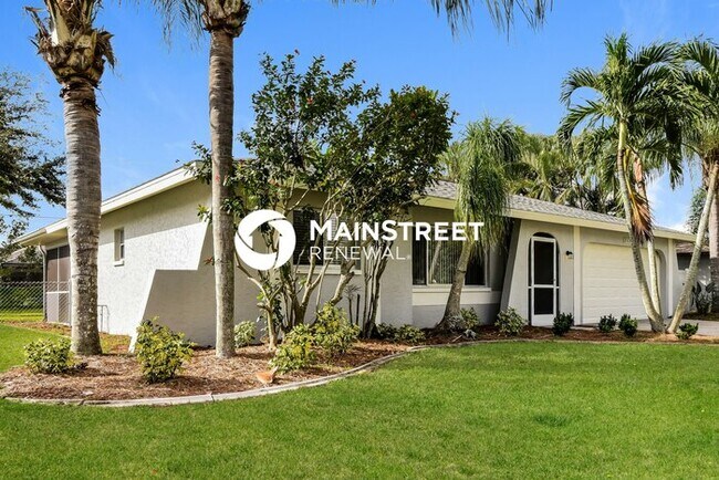 Foto del edificio - 3 Bedroom Pet-Friendly Home in Cape Coral, FL with Main Street Renewal