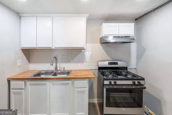 Foto del edificio - 2978 1st Ave SW