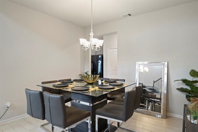 Foto del edificio - 2277 Forest Chestnut Dr
