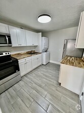 Building Photo - 2915 Avenue N
