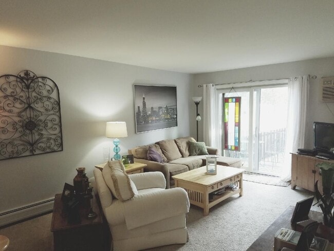 Building Photo - 550 E Main St