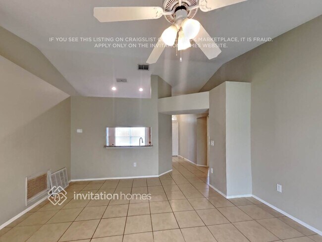 Foto del edificio - 8399 Split Creek Cir