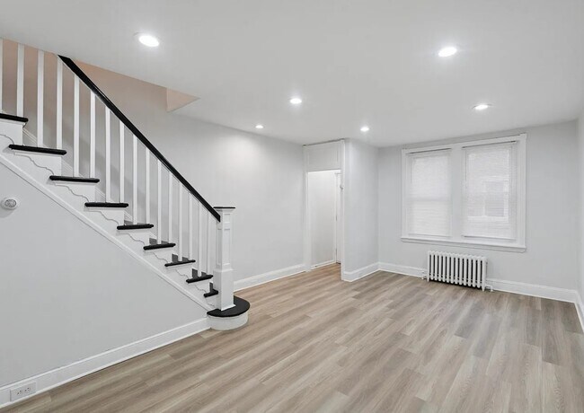 Photo - 2828 Winton St House