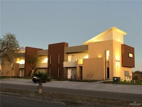 Building Photo - 11 Palm Shores