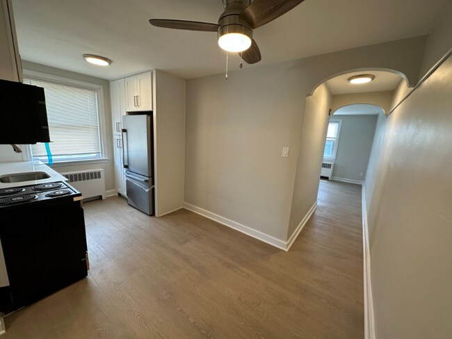 Foto del edificio - 3301 Indian Queen Ln