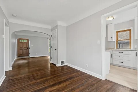 Foto del edificio - 6300 Wentworth Ave S