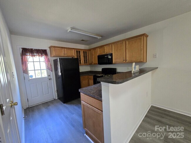 Foto del edificio - 639 Fawnborough Ct