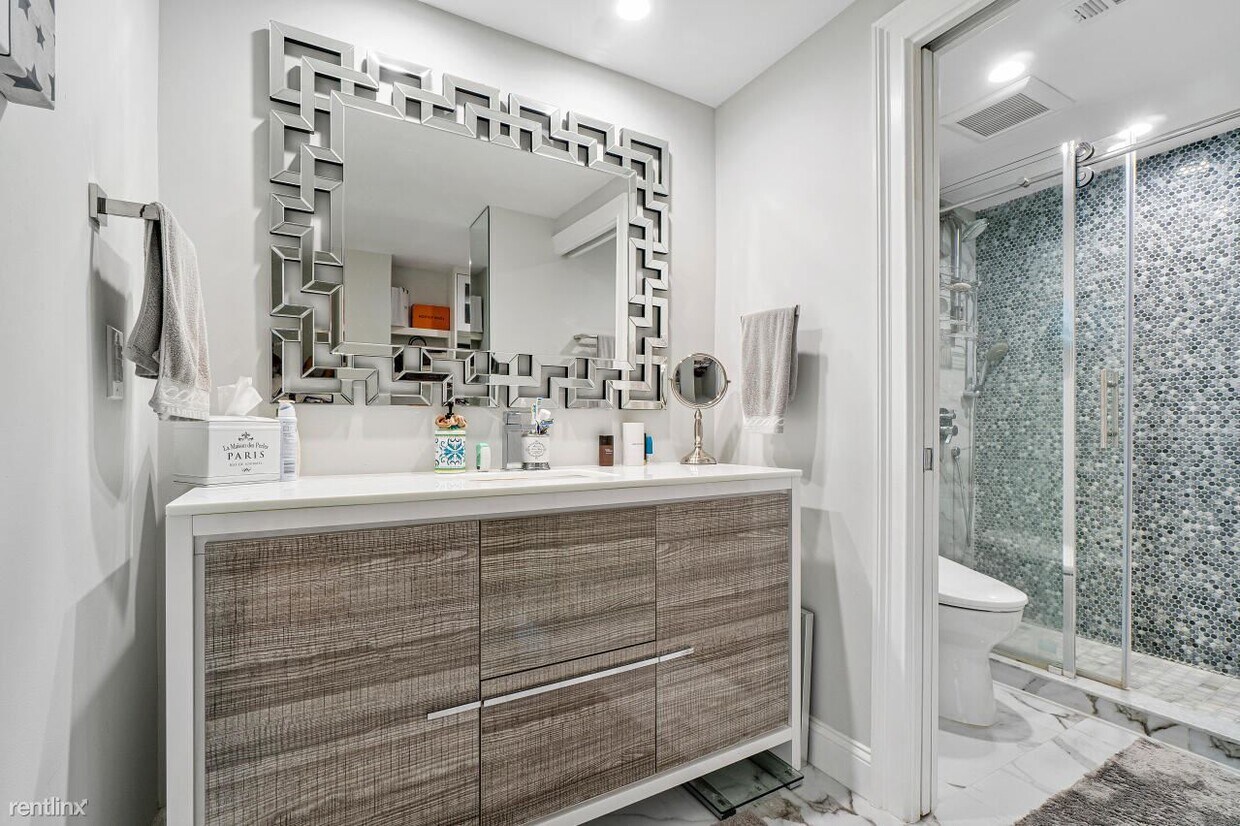 Foto principal - 1 br, 1.5 bath Condo - 12 River Rd