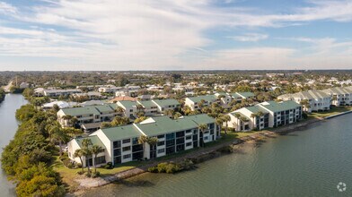 Building Photo - 1820 Tarpon Ln