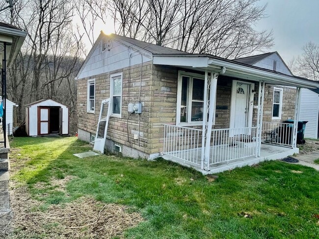 2 bed 1 Bath- Aliquippa PA - 2 bed 1 Bath- Aliquippa PA House