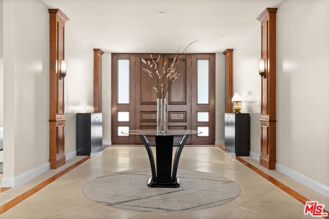 Foto del edificio - 1915 Carla Ridge