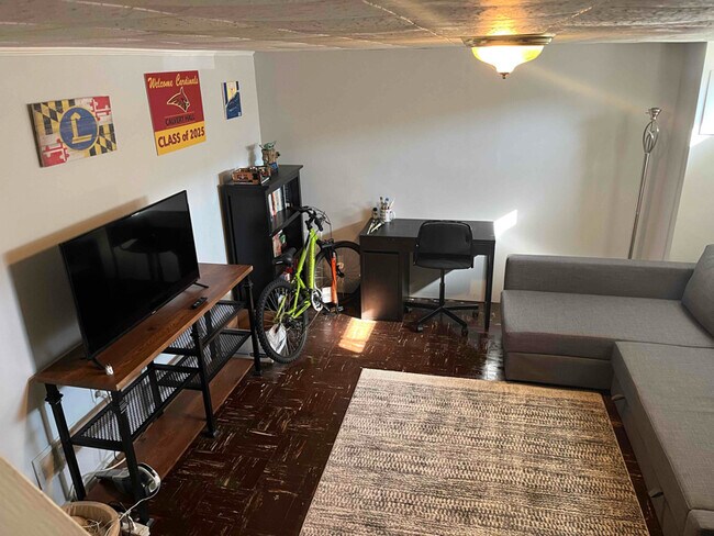 Photo - 1658 Thetford Rd Townhome