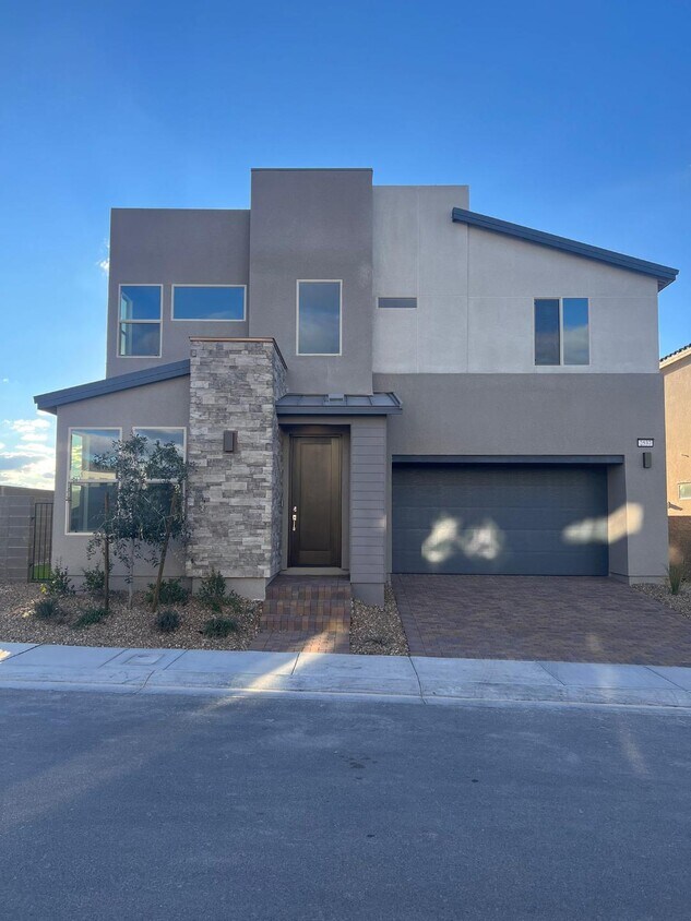 front of the home - 2537 Verdello St