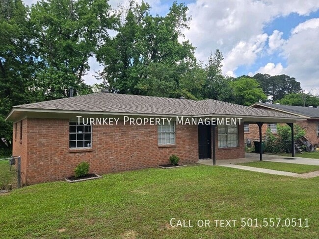 Building Photo - 9308 Lew Dr