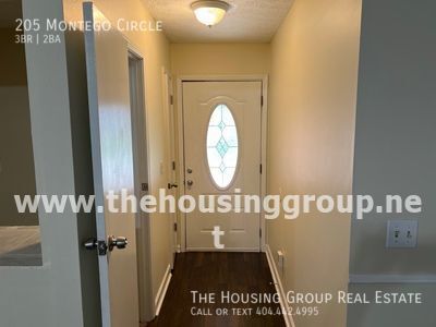 Foto del edificio - New Listing - Spacious Home with Large Rooms