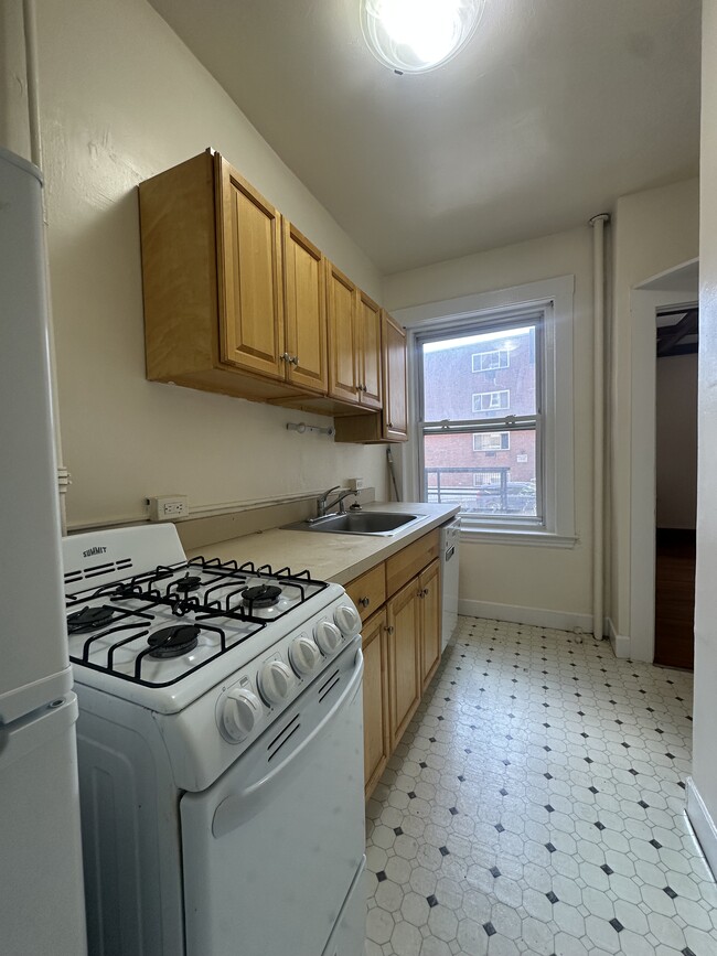 Building Photo - 1376 Commonwealth Ave