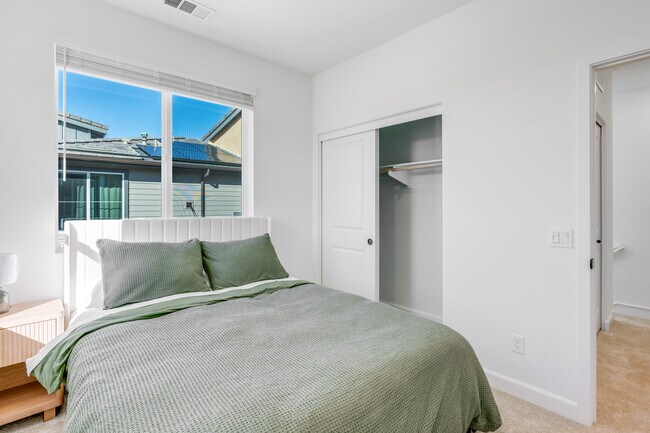 Foto del edificio - 414 Caliper Way