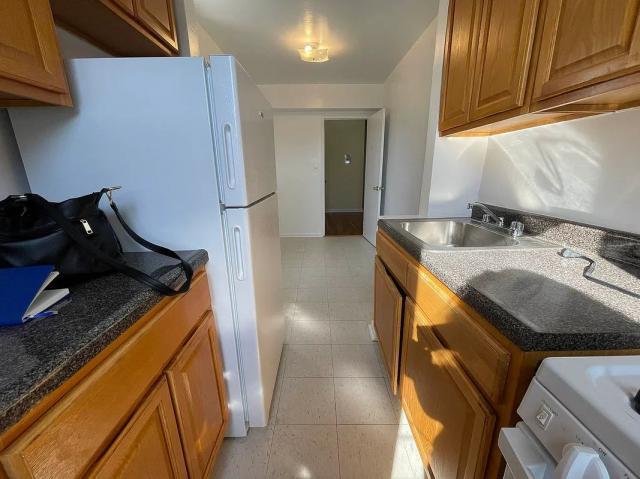 Foto del edificio - 1 bedroom in JACKSON HEIGHTS NY 11372