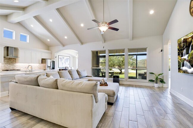 Building Photo - 949 Indian Hawthorne Dr