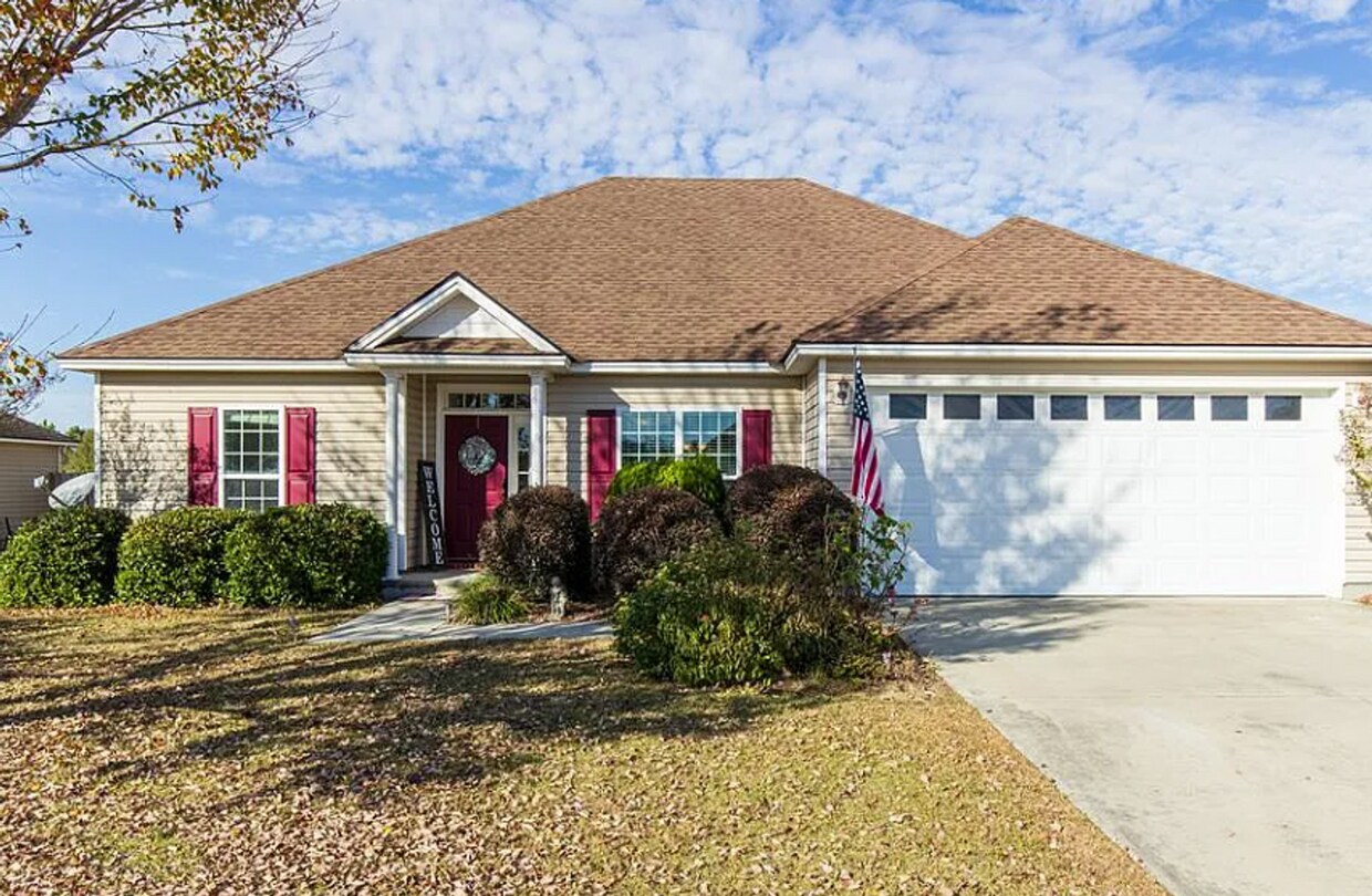 Foto principal - Spacious 3BD/2BA Home in Hahira with Scree...