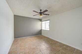 Building Photo - 13004 Greenway Chase Ct