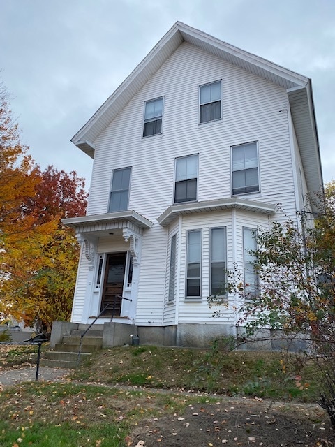 Historic Victorian residence in Manchester's North End - 193 Pearl St