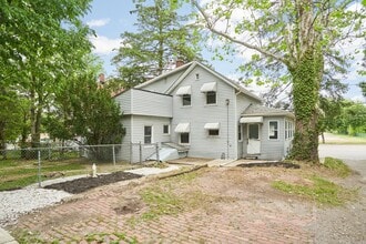 Building Photo - 221 Mulberry St
