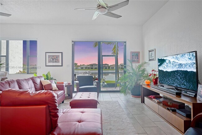 Building Photo - 1403 SW 113th Ave