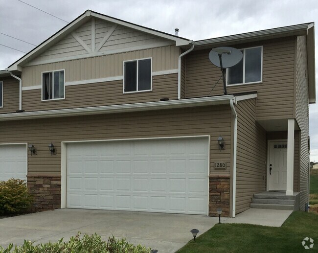 Furnished Townhomes for Rent in Whitman County, WA 1 Townhouses