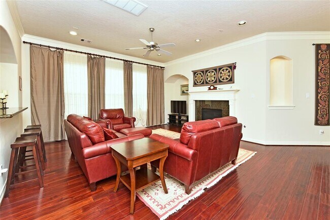 Building Photo - 1226 Sopris Dr