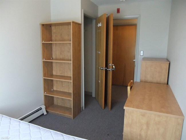 Foto del edificio - 119 Dryden Rd