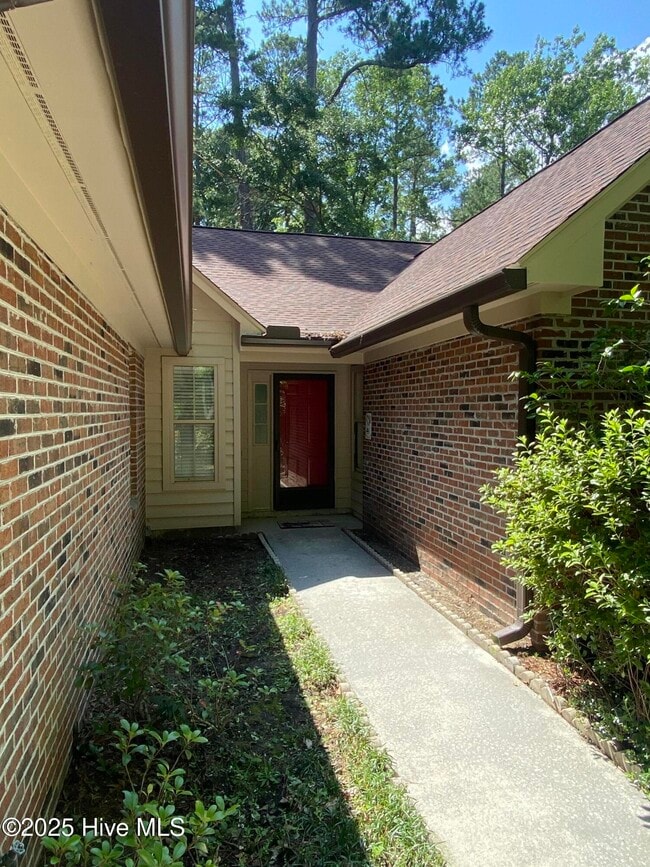 Building Photo - 8 Sand Dollar Dr