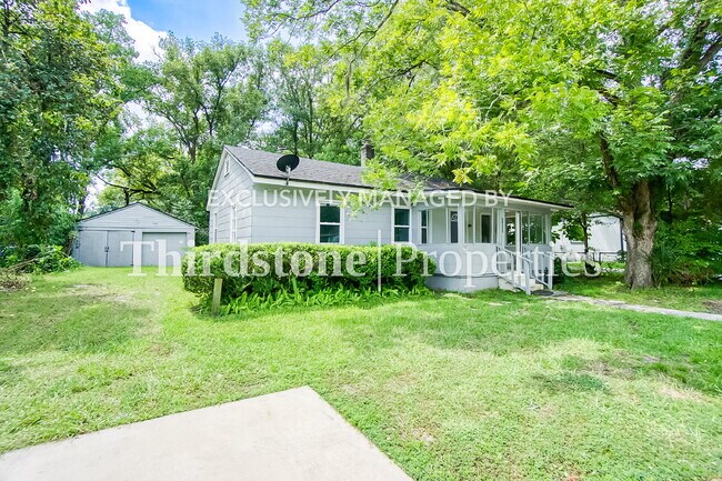 Foto del edificio - 3032 W 5th St