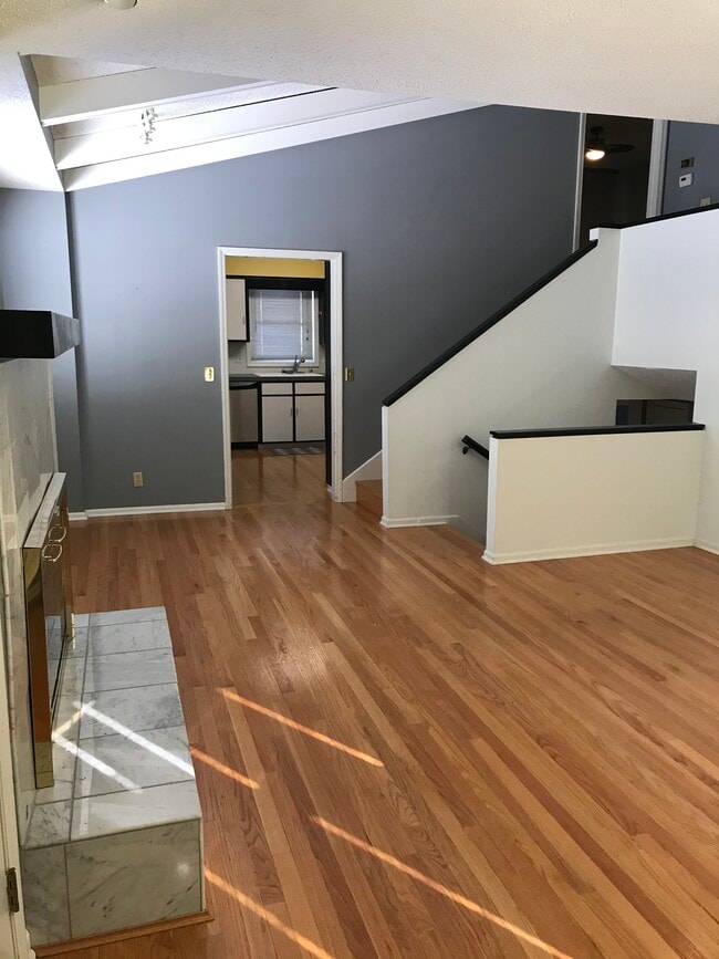 Building Photo - 2905 S 80th St