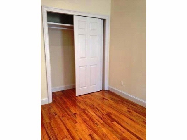 Foto del edificio - 227 E 50th St