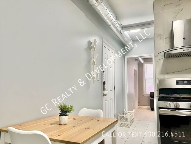 Foto del edificio - 3320 S Carpenter St