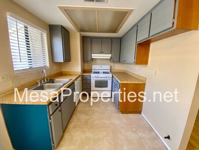 Building Photo - 3221 Triumph Ln
