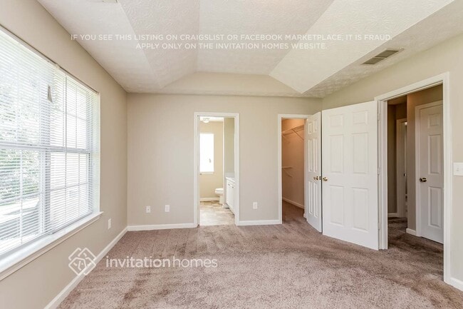Building Photo - 125 S Greenfield Cir