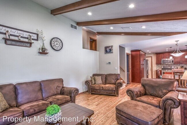 Building Photo - 4 br, 2 bath House - 3540 Prescott Ave.