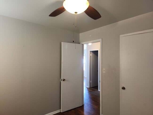 Building Photo - Updated 3 Bedroom, 1 Bath home!